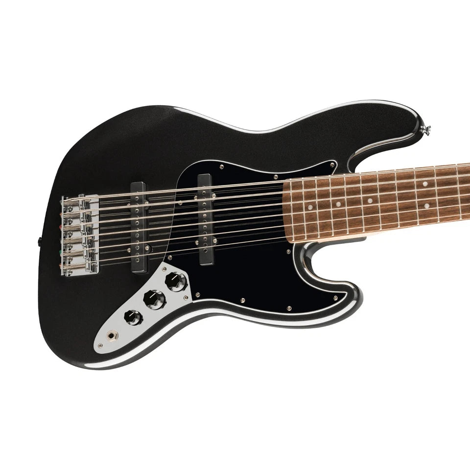 Bajo eléctrico 5 cuerdas, electrónica activa, acabado Matte Black - Squier by Fender Affinity Active Jazz Bass V