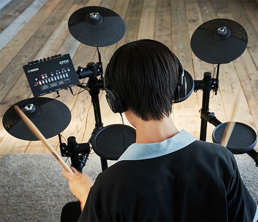 BATERIA ELECTRONICA YAMAHA DTX402K CON ADAPTADOR