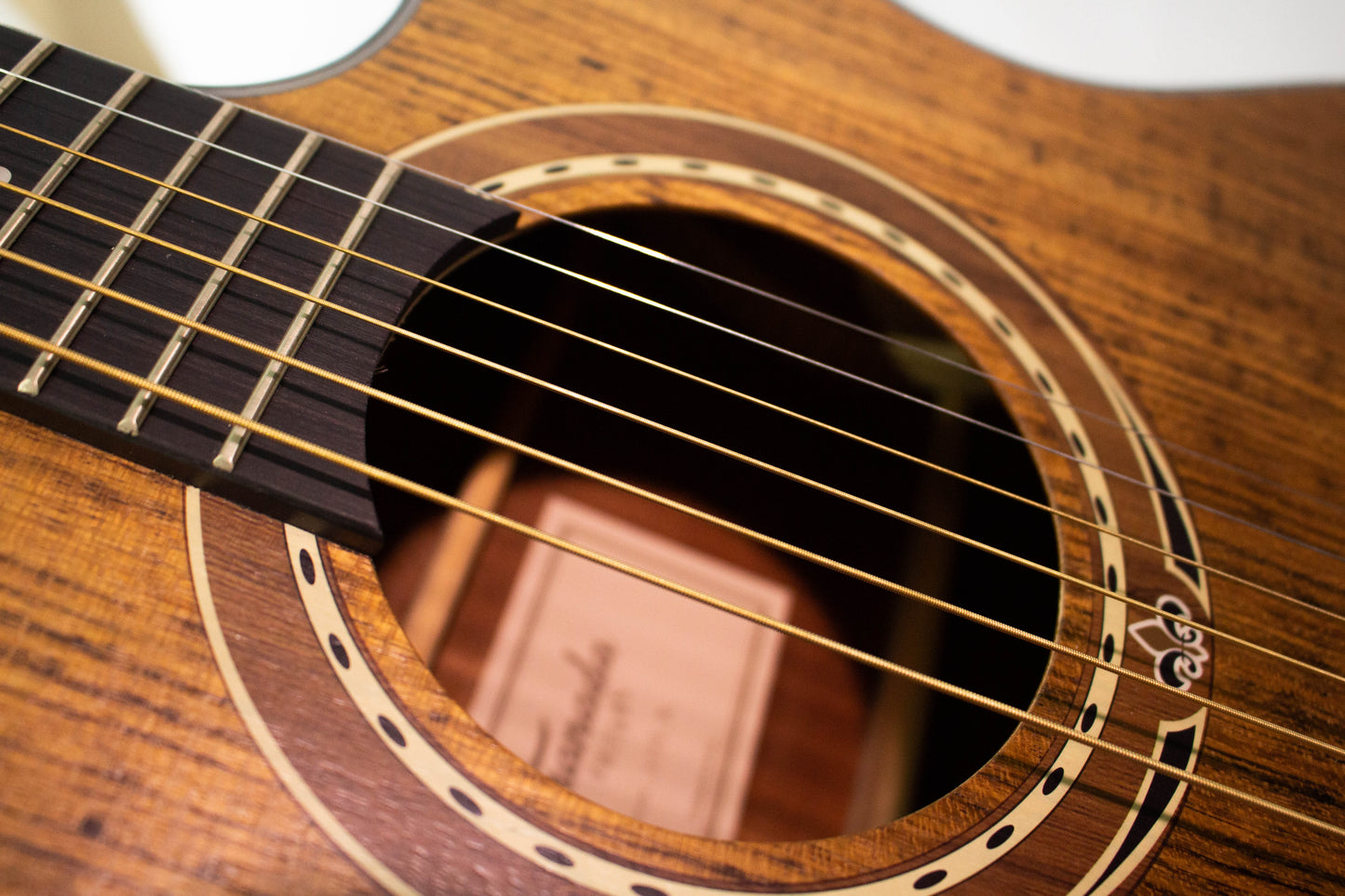 Guitarra Electroacústica Granada Live CE Walnut