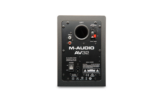 M-Audio AV-32 Monitores